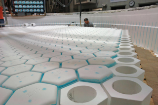 Illustration for article titled How the Enormous Mirrors on the World's Largest Telescope Are Made